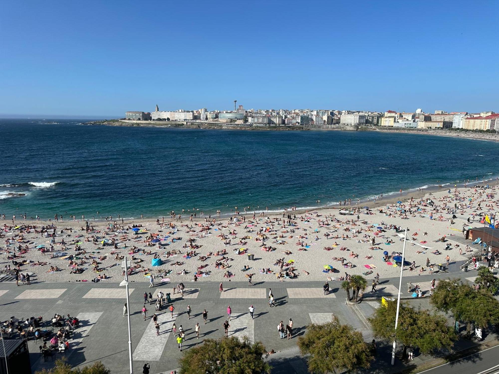 Piso Con Vistas A La Playa De Riazor Leilighet La Coruña Eksteriør bilde